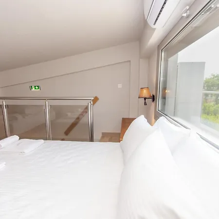 Konpolis - Adults Only Over 12 * Asprovalta