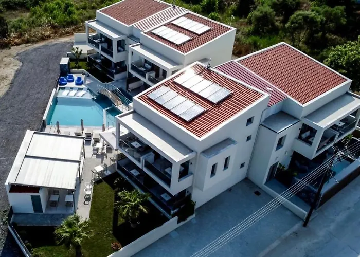 Konpolis - Adults Only Over 12 * Asprovalta